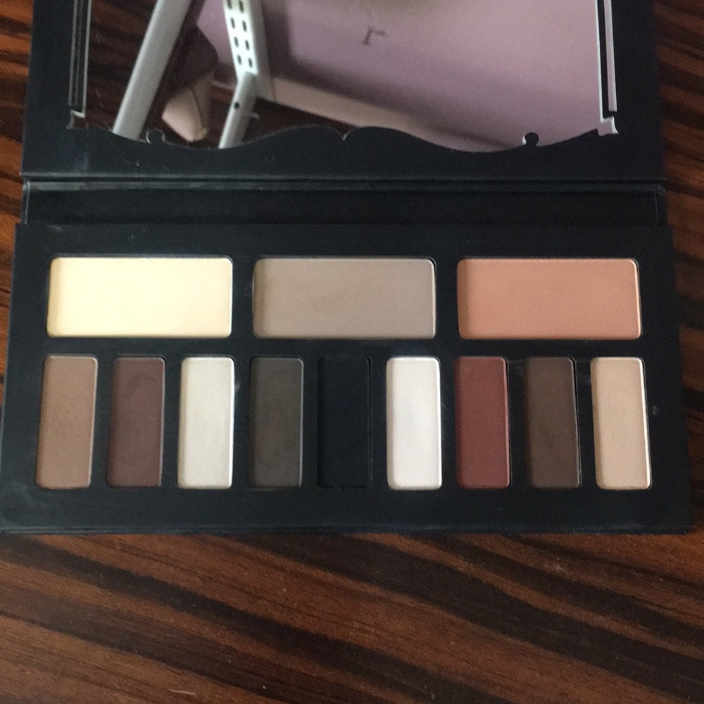 KVD Shade & Light Eye Palette